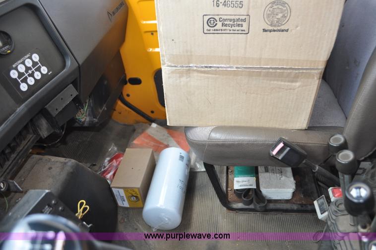 image for item G6468 1995 International 4700 dump truck