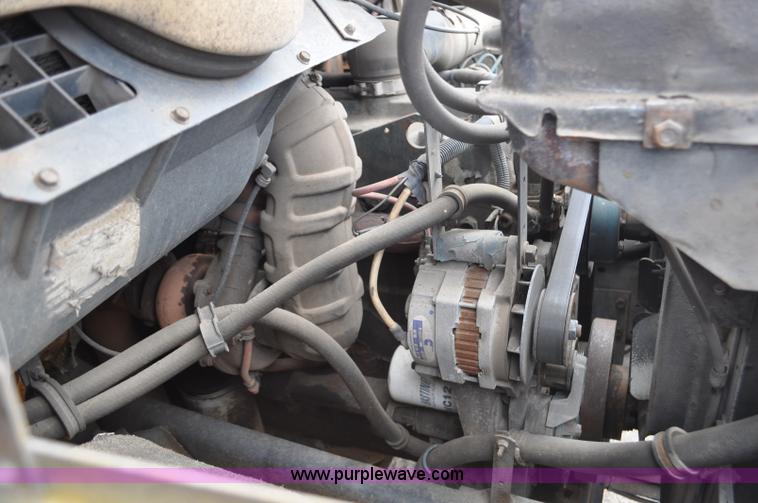 image for item G6468 1995 International 4700 dump truck