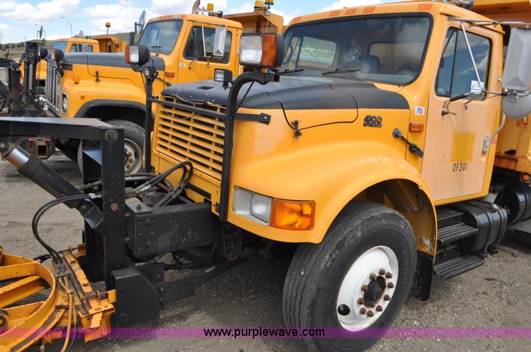 image for item G6468 1995 International 4700 dump truck