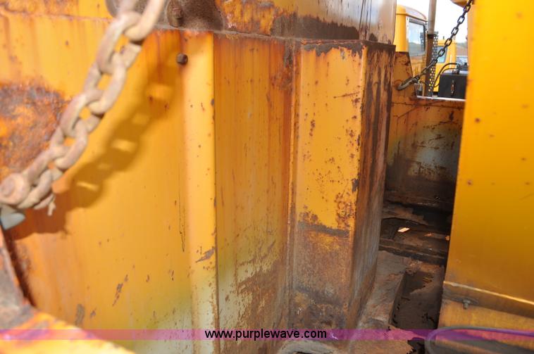 image for item G6468 1995 International 4700 dump truck