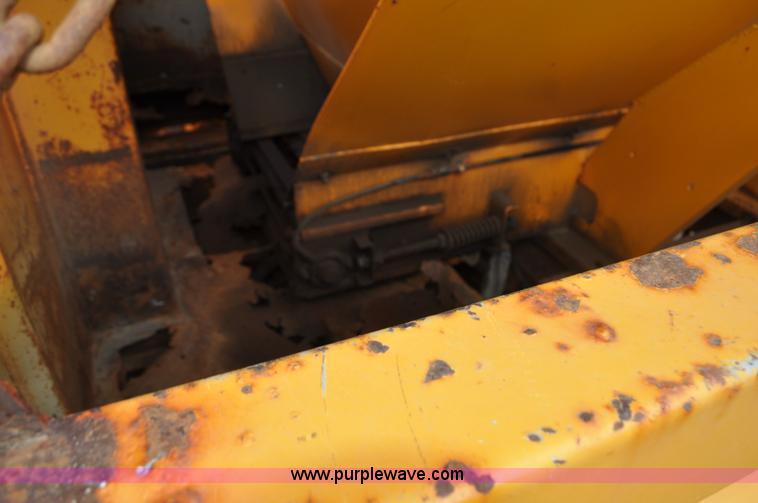 image for item G6468 1995 International 4700 dump truck