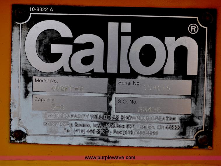 image for item G6468 1995 International 4700 dump truck