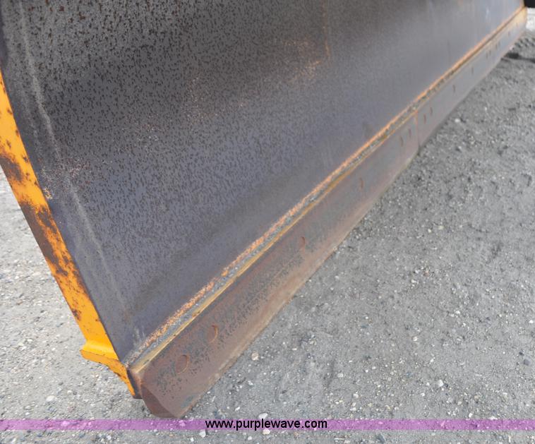 image for item G6468 1995 International 4700 dump truck