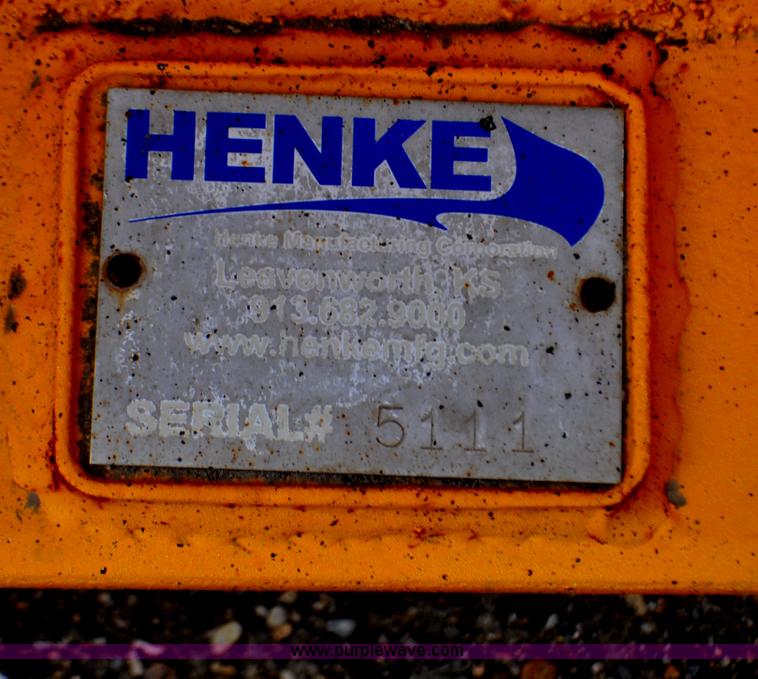 image for item G6468 1995 International 4700 dump truck