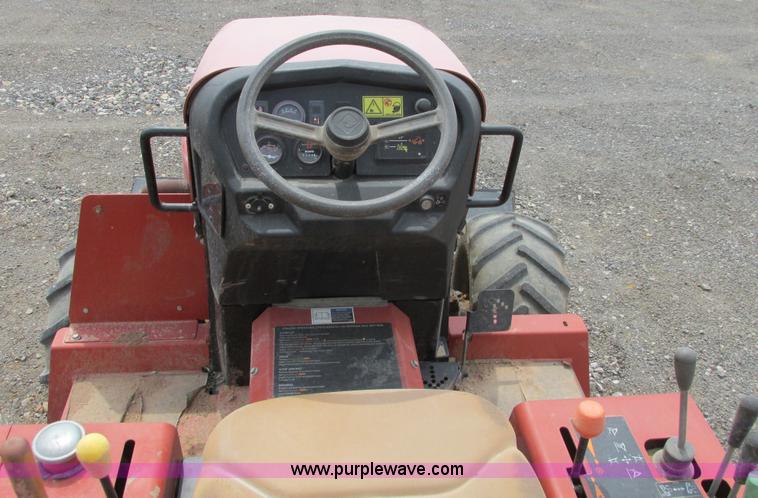 image for item G8351 2007 Ditch Witch RT40 trencher