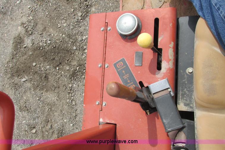 image for item G8351 2007 Ditch Witch RT40 trencher