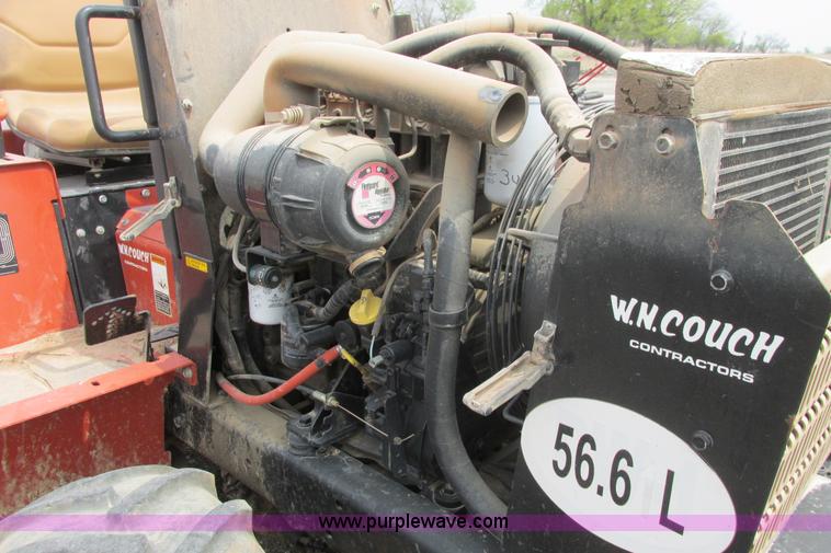 image for item G8351 2007 Ditch Witch RT40 trencher