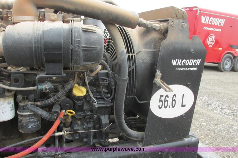 image for item G8351 2007 Ditch Witch RT40 trencher