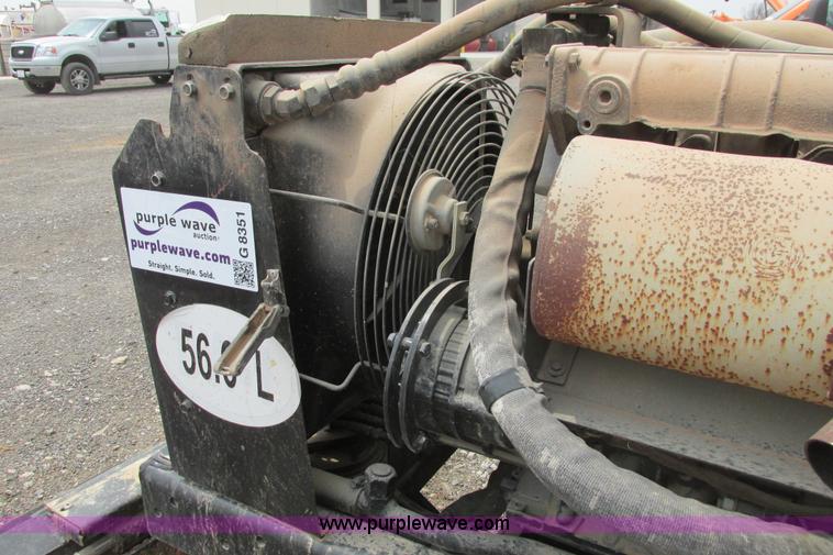 image for item G8351 2007 Ditch Witch RT40 trencher