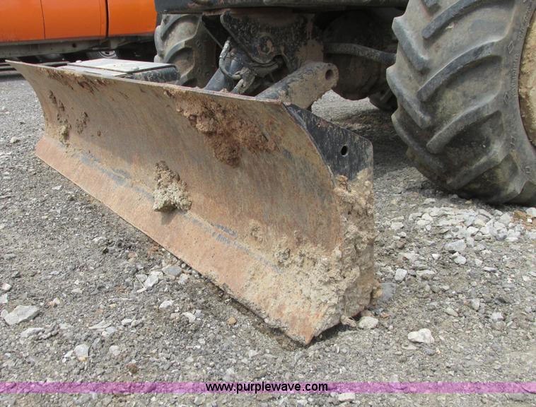 image for item G8351 2007 Ditch Witch RT40 trencher