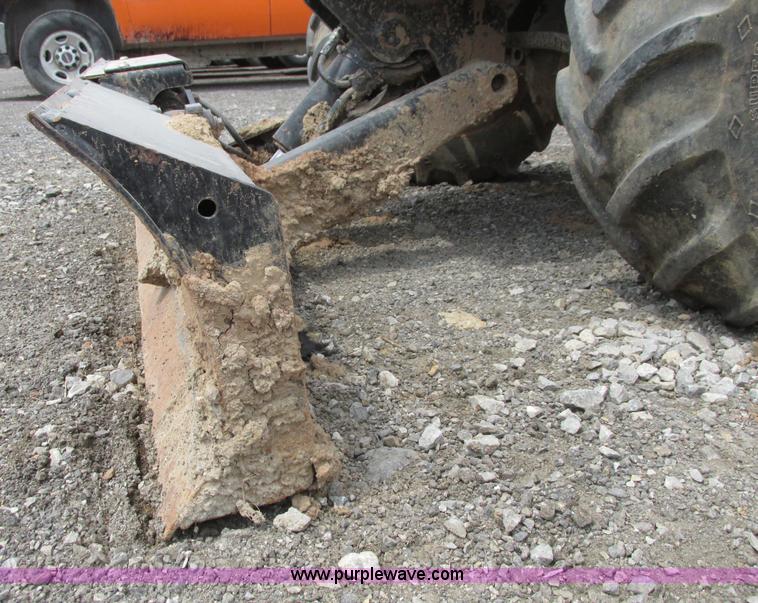 image for item G8351 2007 Ditch Witch RT40 trencher