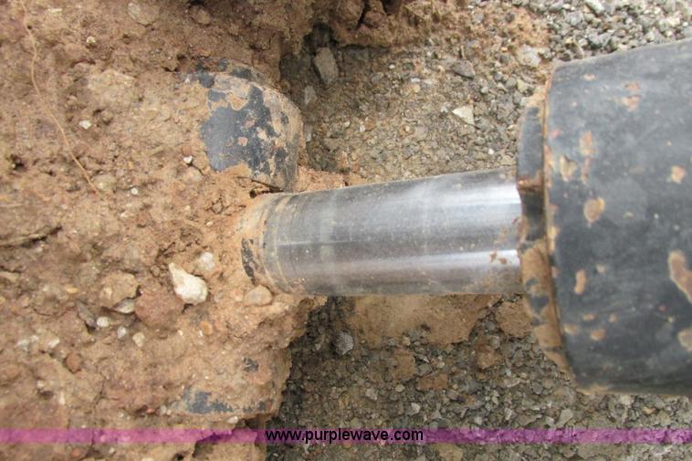 image for item G8351 2007 Ditch Witch RT40 trencher