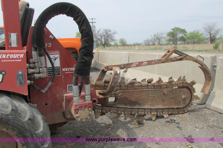 image for item G8351 2007 Ditch Witch RT40 trencher