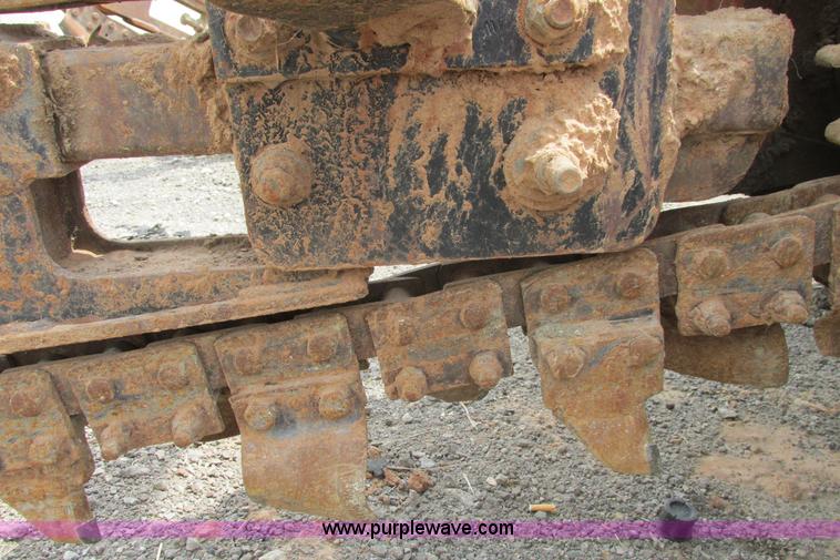 image for item G8351 2007 Ditch Witch RT40 trencher