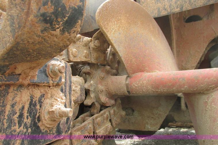 image for item G8351 2007 Ditch Witch RT40 trencher