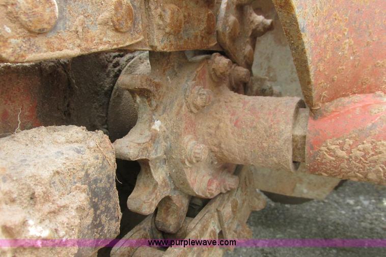 image for item G8351 2007 Ditch Witch RT40 trencher