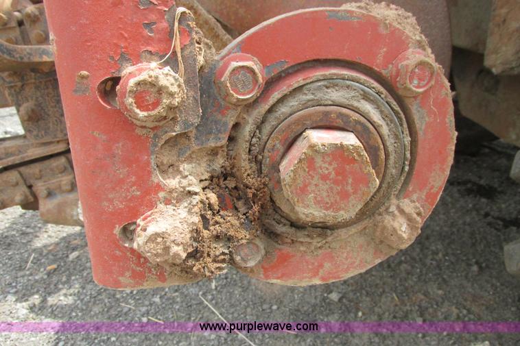 image for item G8351 2007 Ditch Witch RT40 trencher