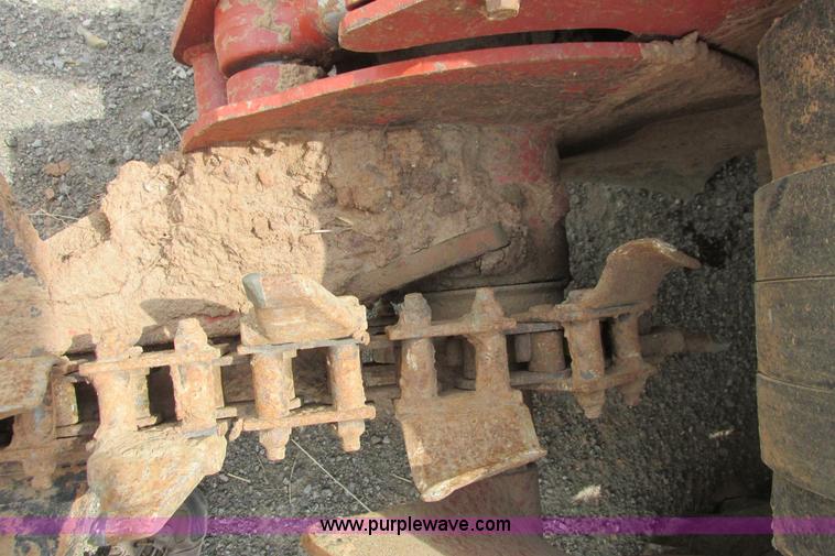 image for item G8351 2007 Ditch Witch RT40 trencher