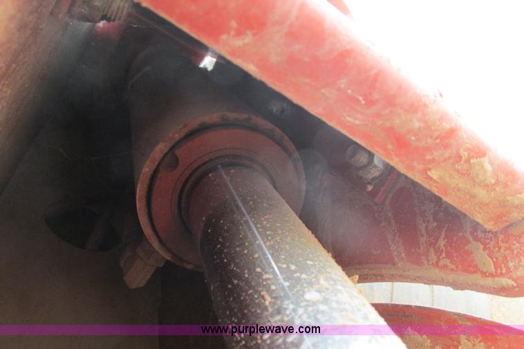 image for item G8351 2007 Ditch Witch RT40 trencher