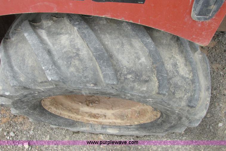 image for item G8351 2007 Ditch Witch RT40 trencher