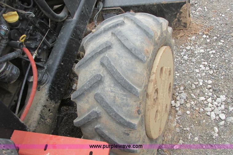 image for item G8351 2007 Ditch Witch RT40 trencher