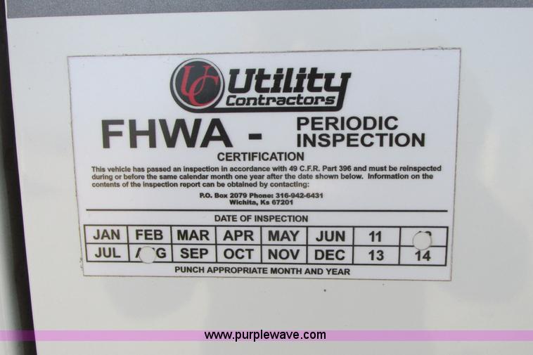 image for item G8358 1992 International 4700 service truck