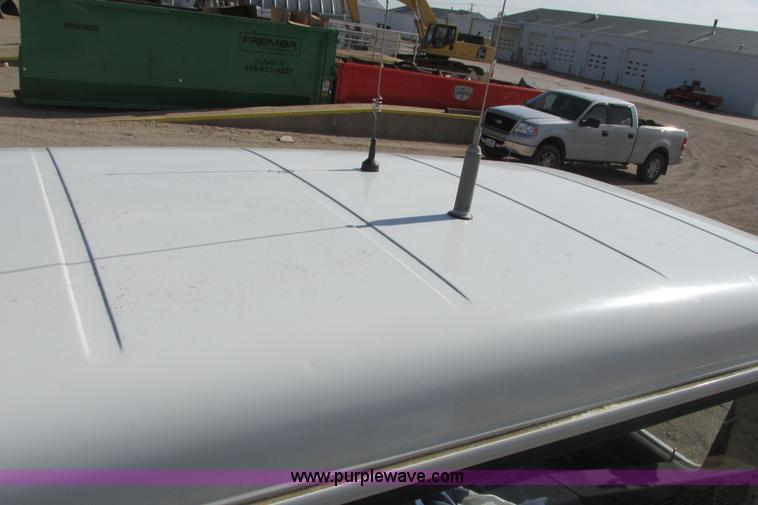 image for item G8358 1992 International 4700 service truck