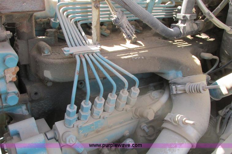 image for item G8358 1992 International 4700 service truck