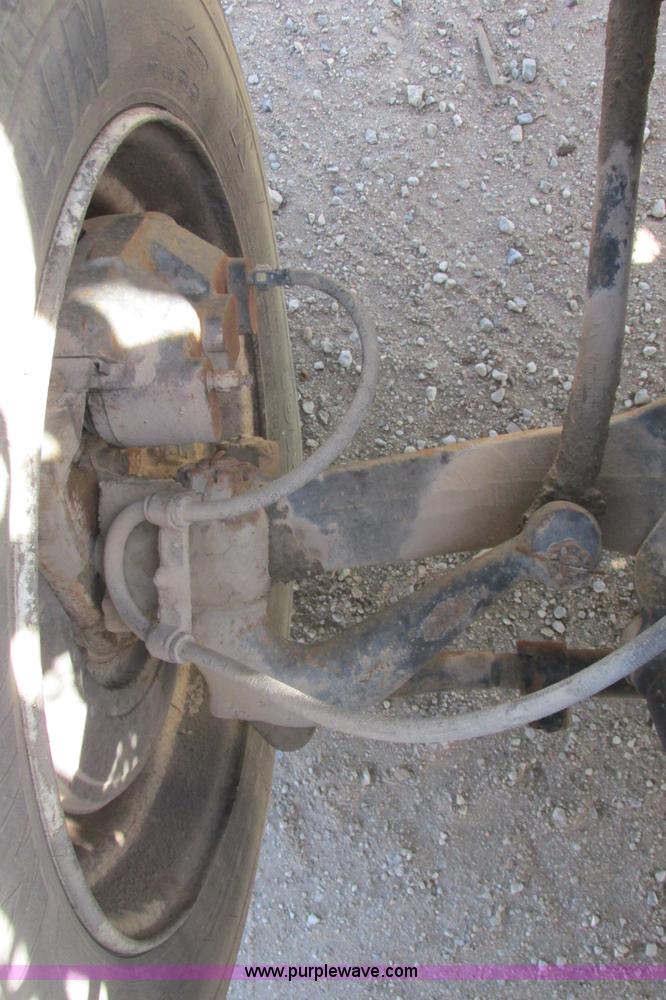 image for item G8358 1992 International 4700 service truck