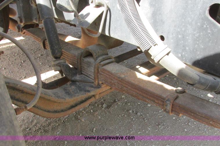 image for item G8358 1992 International 4700 service truck