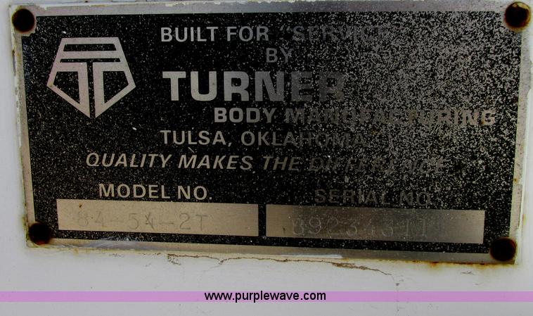 image for item G8358 1992 International 4700 service truck