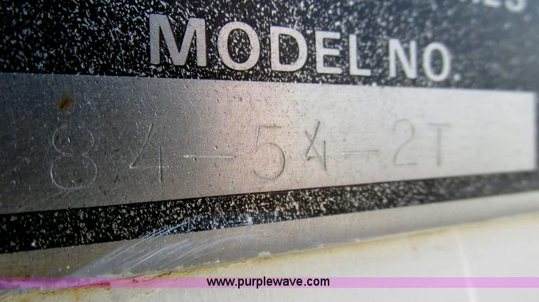 image for item G8358 1992 International 4700 service truck