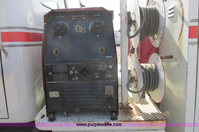 image for item G8358 1992 International 4700 service truck