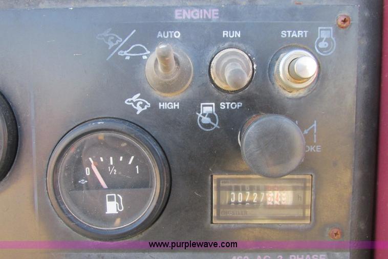 image for item G8358 1992 International 4700 service truck