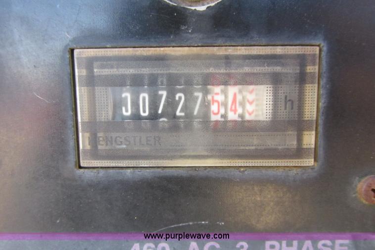 image for item G8358 1992 International 4700 service truck