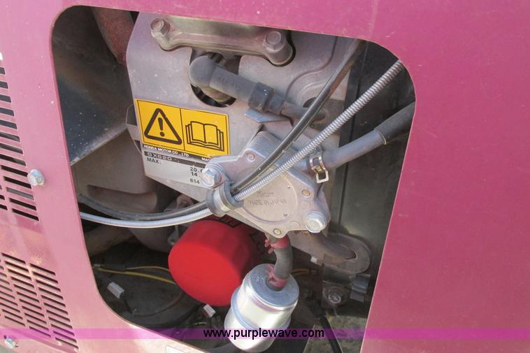 image for item G8358 1992 International 4700 service truck