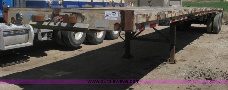 image for item G8409 1995 Viking V-F-96-48 flatbed trailer