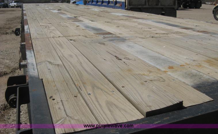 image for item G8409 1995 Viking V-F-96-48 flatbed trailer