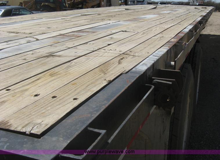 image for item G8409 1995 Viking V-F-96-48 flatbed trailer