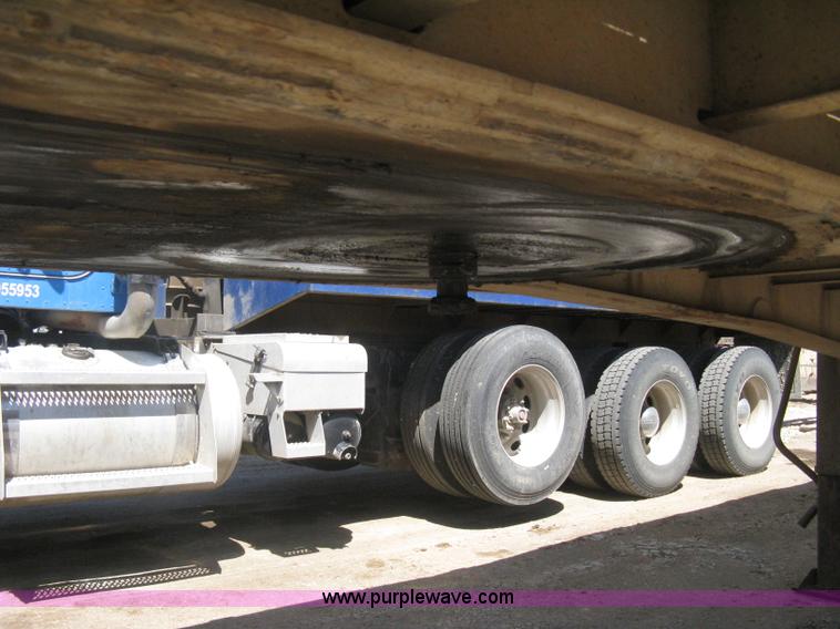 image for item G8409 1995 Viking V-F-96-48 flatbed trailer