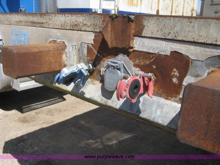 image for item G8409 1995 Viking V-F-96-48 flatbed trailer