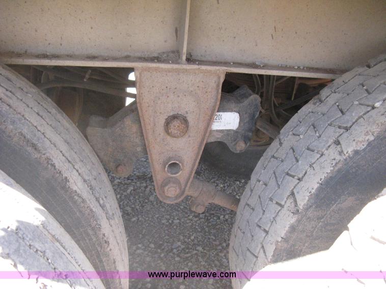 image for item G8409 1995 Viking V-F-96-48 flatbed trailer