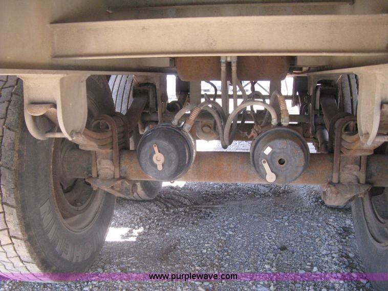 image for item G8409 1995 Viking V-F-96-48 flatbed trailer