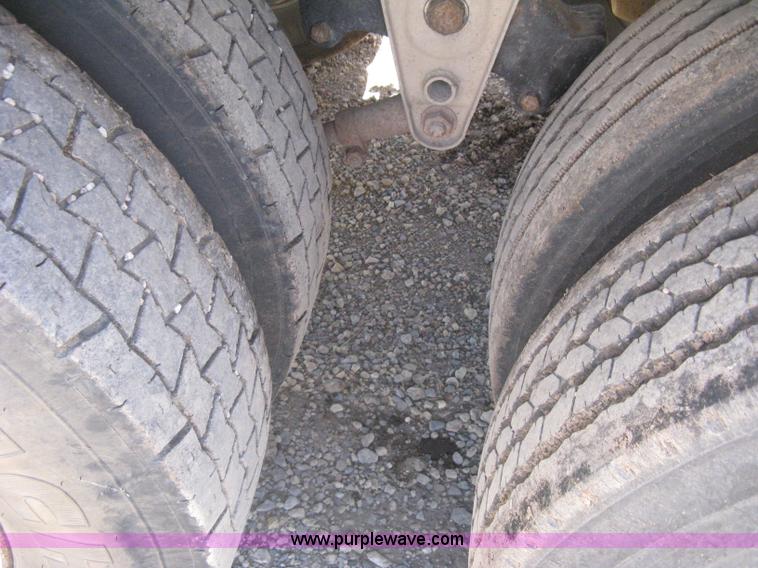 image for item G8409 1995 Viking V-F-96-48 flatbed trailer