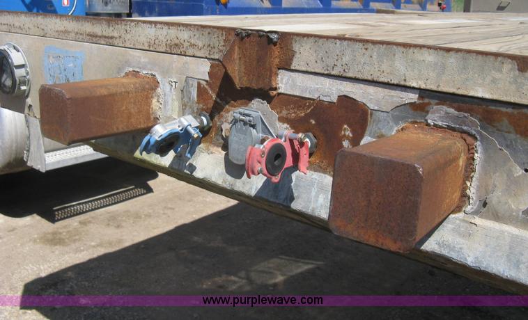 image for item G8409 1995 Viking V-F-96-48 flatbed trailer