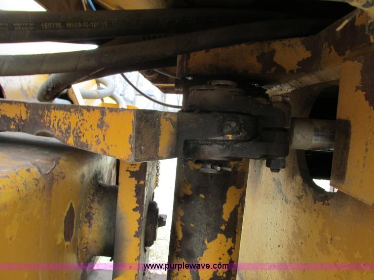 image for item G8778 1994 Dynapac CA25PD vibratory pad foot roller