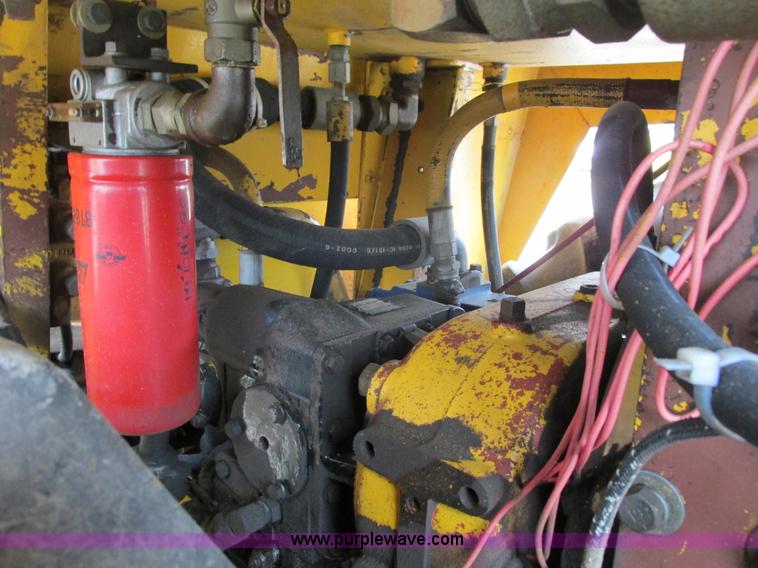 image for item G8778 1994 Dynapac CA25PD vibratory pad foot roller