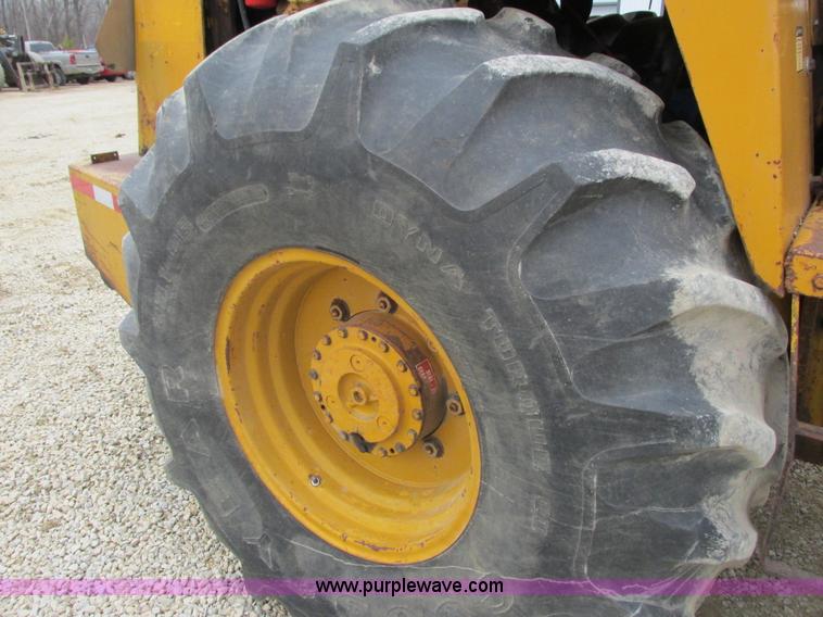 image for item G8778 1994 Dynapac CA25PD vibratory pad foot roller