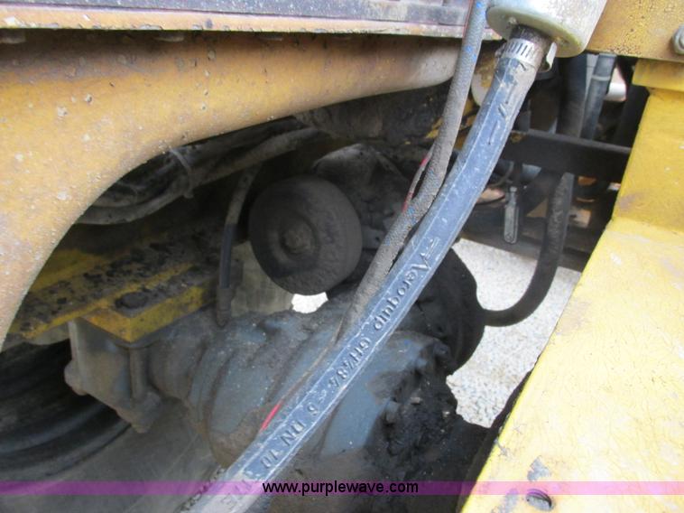 image for item G8779 Vibromax 2000 W1102D vibratory smooth drum roller