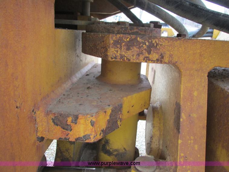 image for item G8779 Vibromax 2000 W1102D vibratory smooth drum roller